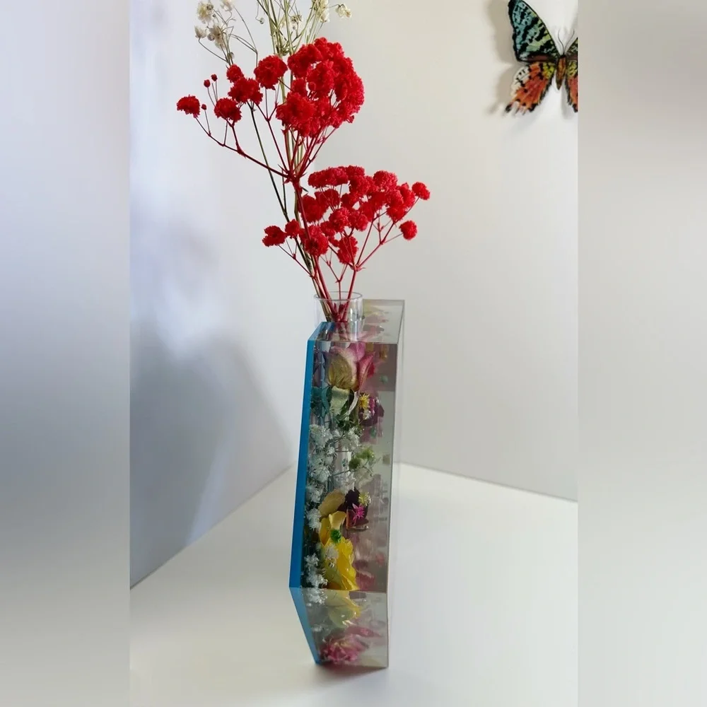 Real Dried Flower Resin Vase